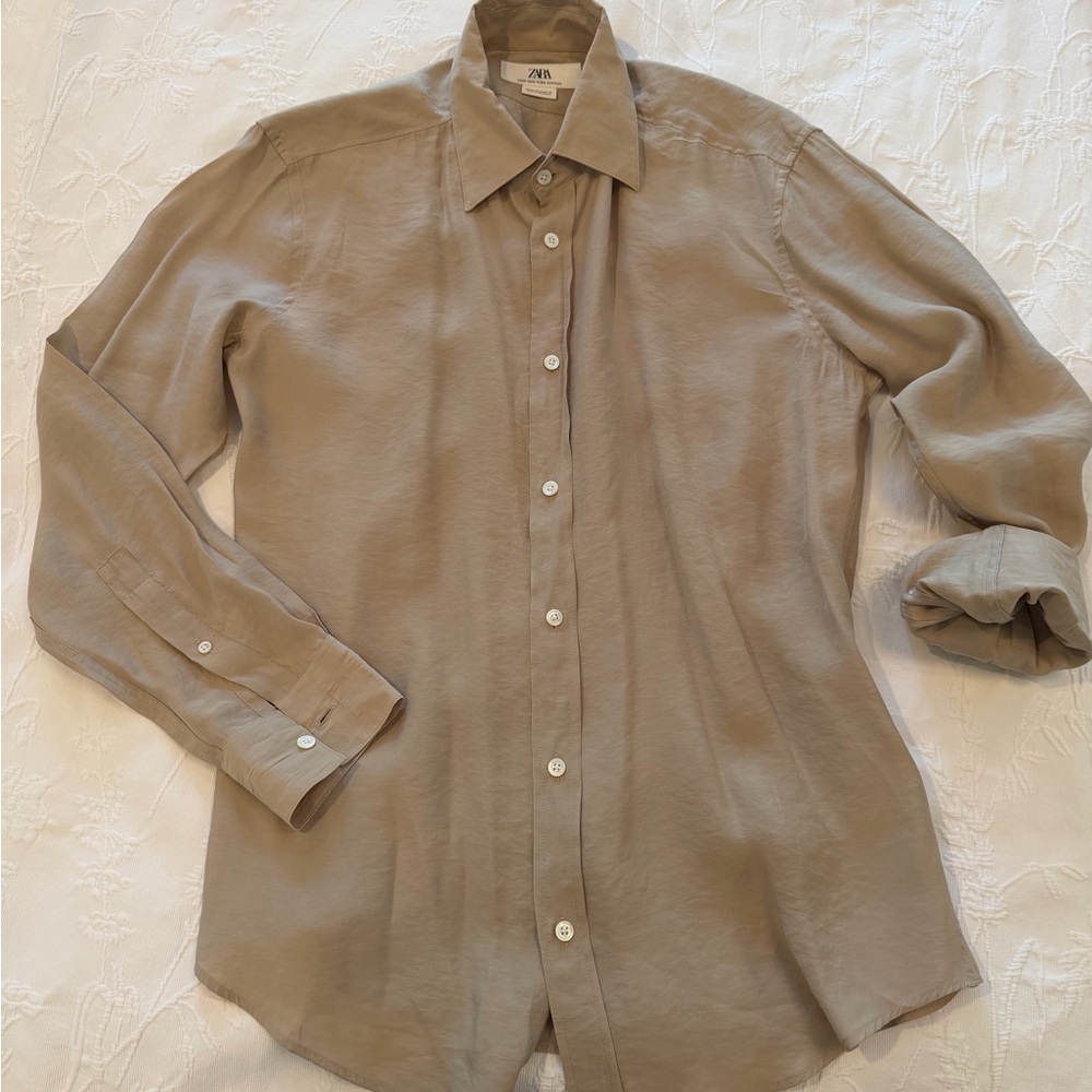 Zara Men's Button-Up Shirt in Beige-Taupe
